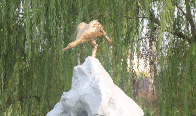 玻璃鋼雕塑制作《對(duì)話》.gif 玻璃鋼雕塑制作《對(duì)話》.gif